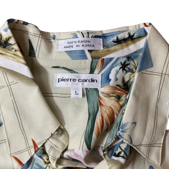 Pierre Cardin Hawaiian button up rayon shirt size large cream and blue print - Picture 4 of 11